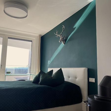 Alpen-Panorama Suite - Einzigartige Privatsuite Hoch Ueber Muenchen, 12Tes Og, Alpenblick, Loggia, Whirlpool, 15 Minuten Zum Zentrum, Ruhe Und Erholung In Der Stadt Muenchen Fuer Privat Und Geschaeftlich Reisende Eksteriør billede