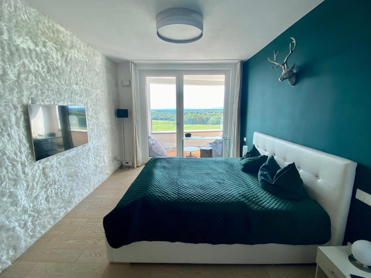 Alpen-Panorama Suite - Einzigartige Privatsuite Hoch Ueber Muenchen, 12Tes Og, Alpenblick, Loggia, Whirlpool, 15 Minuten Zum Zentrum, Ruhe Und Erholung In Der Stadt Muenchen Fuer Privat Und Geschaeftlich Reisende Eksteriør billede
