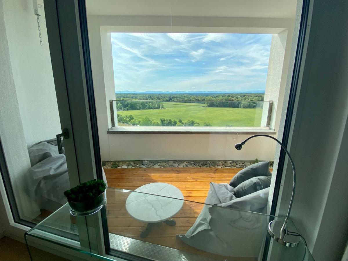 Alpen-Panorama Suite - Einzigartige Privatsuite Hoch Ueber Muenchen, 12Tes Og, Alpenblick, Loggia, Whirlpool, 15 Minuten Zum Zentrum, Ruhe Und Erholung In Der Stadt Muenchen Fuer Privat Und Geschaeftlich Reisende Eksteriør billede