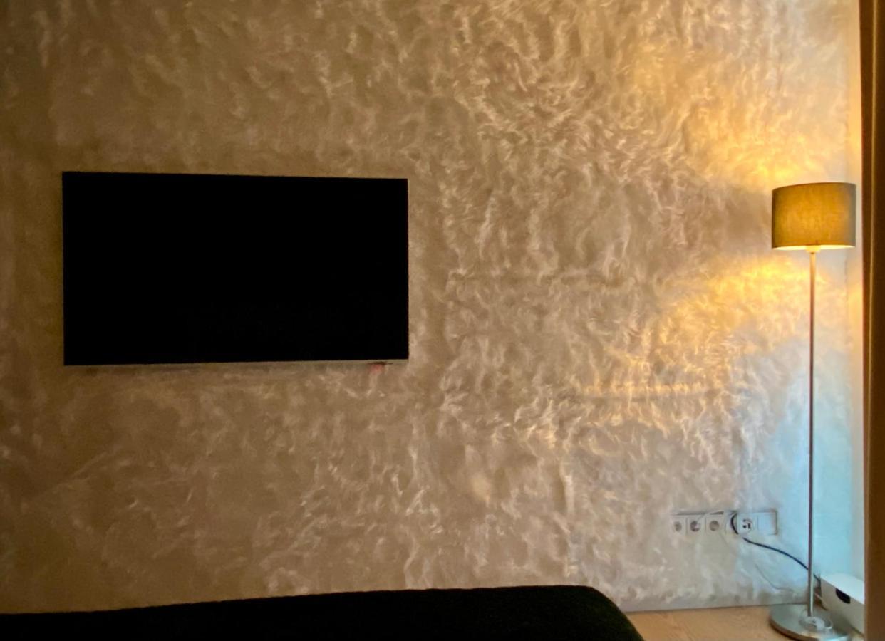Alpen-Panorama Suite - Einzigartige Privatsuite Hoch Ueber Muenchen, 12Tes Og, Alpenblick, Loggia, Whirlpool, 15 Minuten Zum Zentrum, Ruhe Und Erholung In Der Stadt Muenchen Fuer Privat Und Geschaeftlich Reisende Eksteriør billede